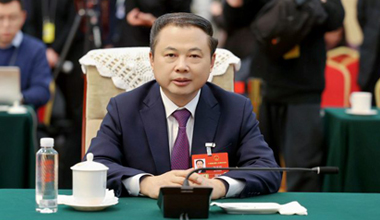 参加浙江代表团集体会议 审议政府工作报告